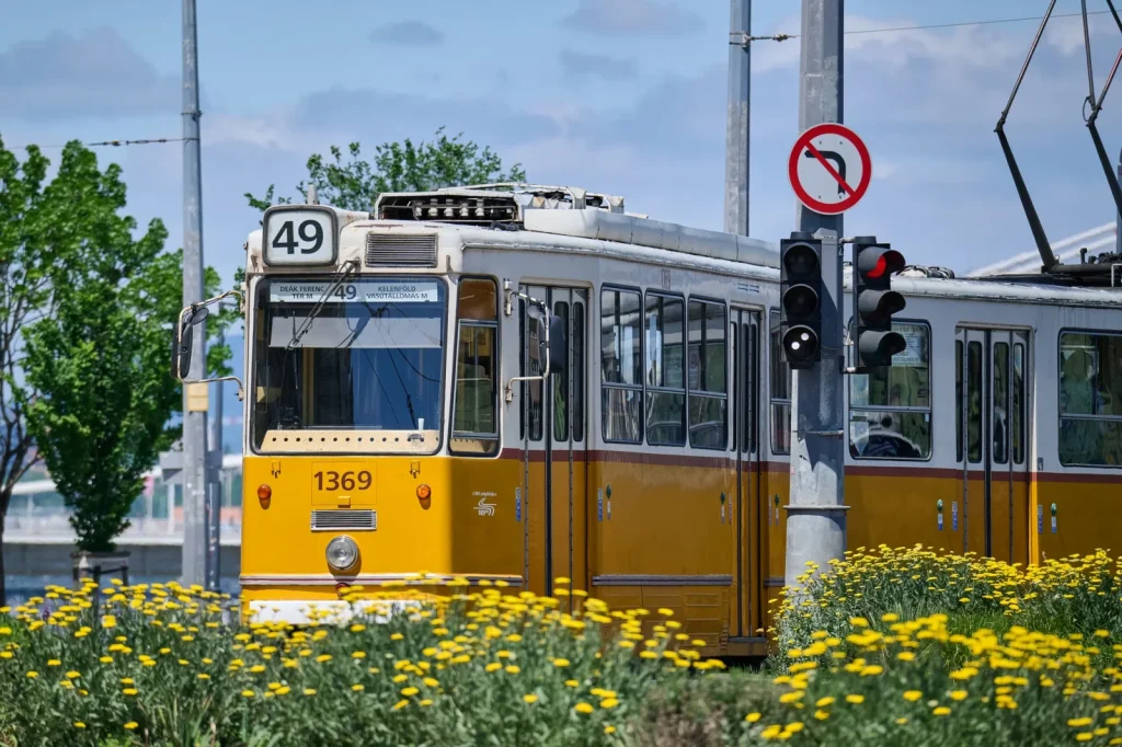 Rövidített útvonalon jár a 19-es és a 49-es villamos novemberben