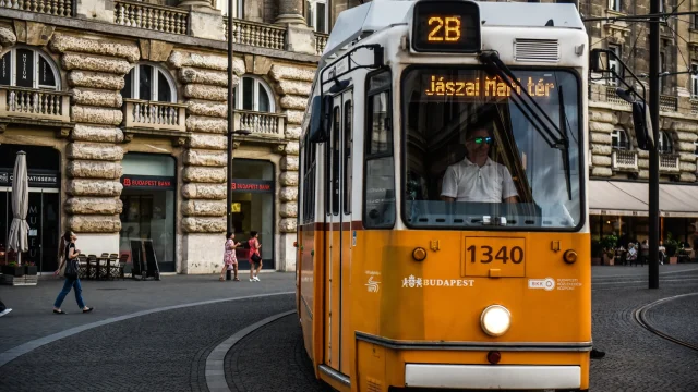 Pályakarbantartás miatt változik a 2B, a 3-as, az 51-es és az 52-es villamos közlekedése Budapesten