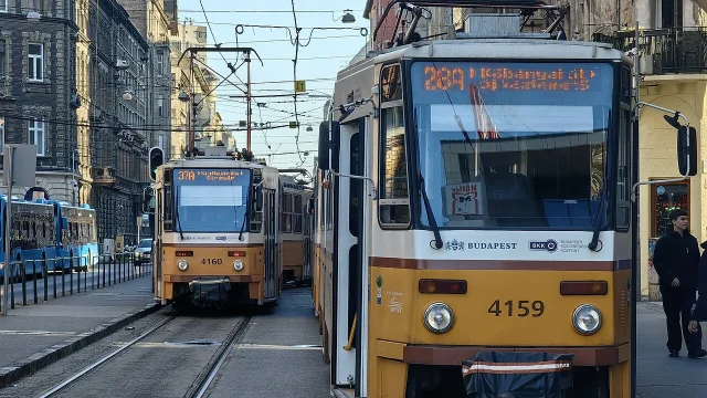 Novemberben felújítják a villamospályát a VIII. kerületi Népszínház utcában