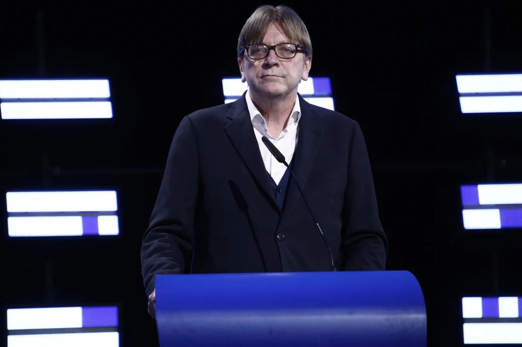 Vizsgálatot indított a belga rendőrség Guy Verhofstadt volt miniszterelnök ügyében
